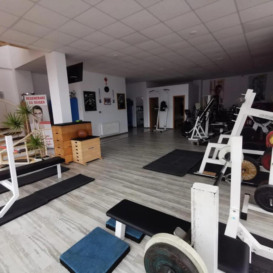 Fitness House With Garden Hotel Constanta Ngoại thất bức ảnh