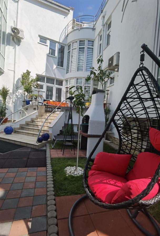 Fitness House With Garden Hotel Constanta Ngoại thất bức ảnh